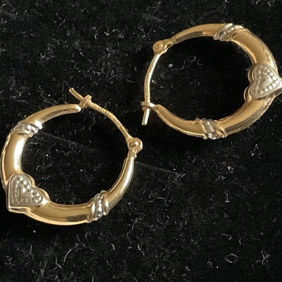 14k solid gold earrings - Picture 2 of 8